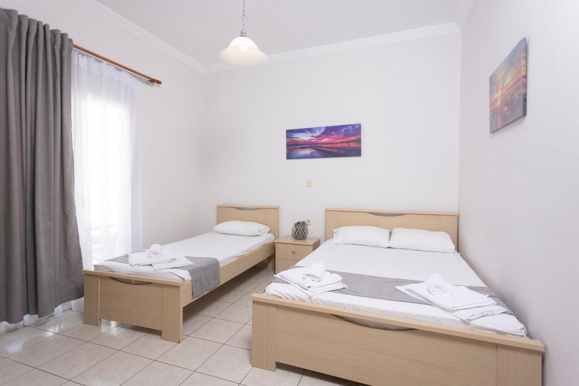 Ice Hot Rooms Pefkochori Bagian luar foto