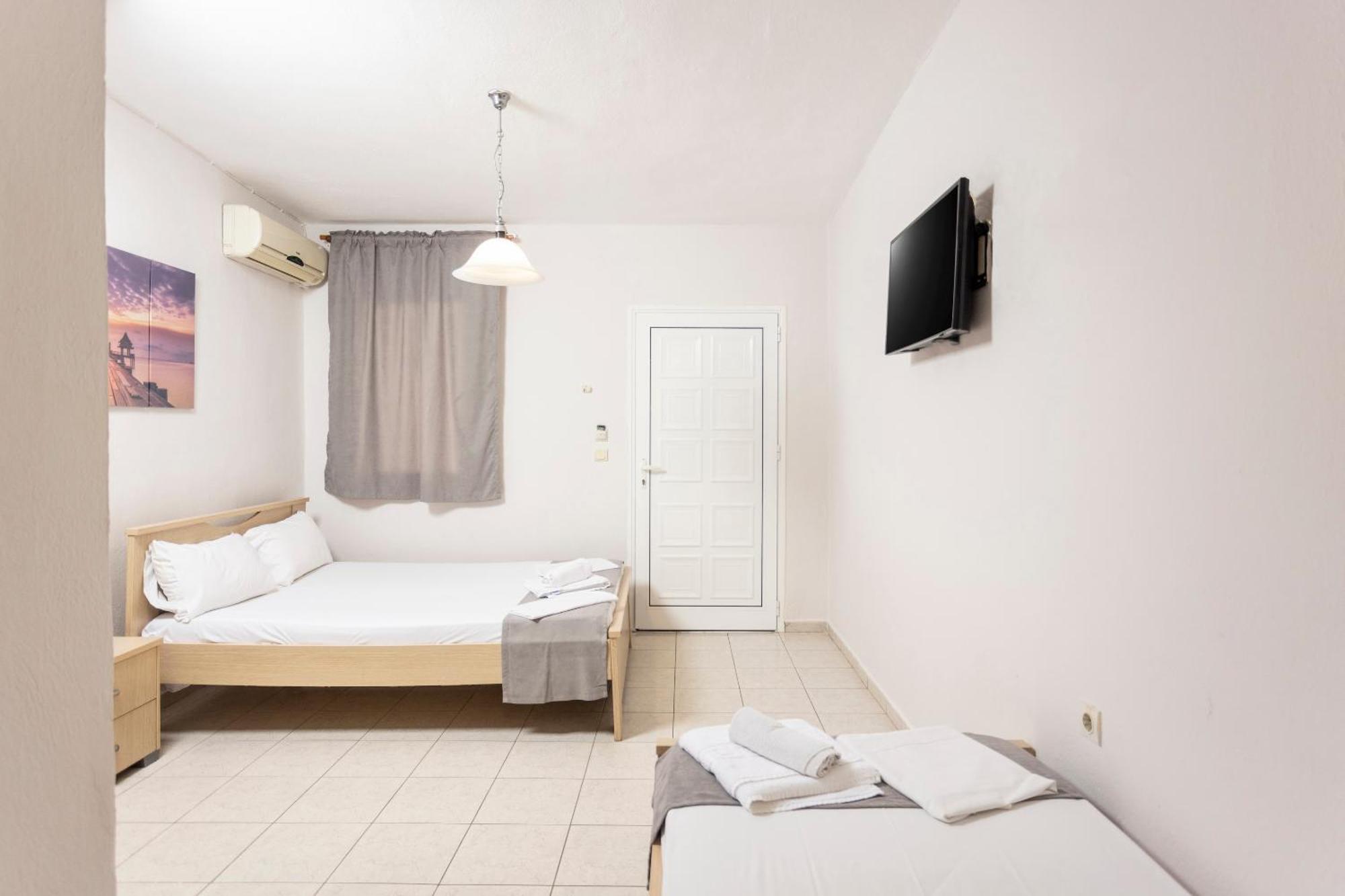Ice Hot Rooms Pefkochori Bagian luar foto